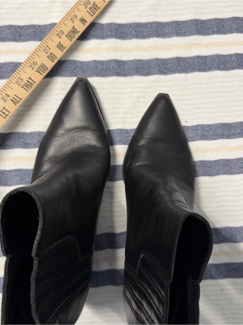 Marc Fisher Women’s Size 10 Black Leather Pointed Toe High Ankle Boots